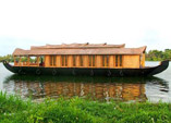 4 bed rooms houseboat
